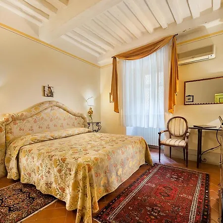 Piccolo Bed & Breakfast 4*