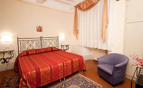 Piccolo 4* Кортона