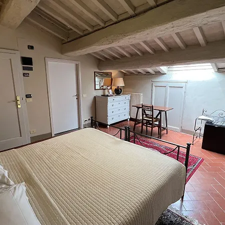 Piccolo Bed & Breakfast 4*