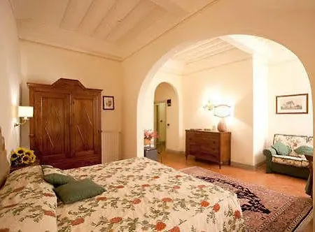 Piccolo Bed & Breakfast 4*